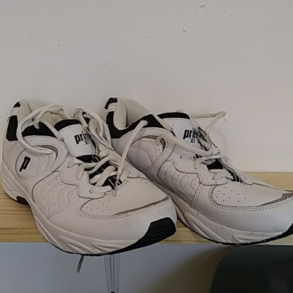 Prince tennis shoes sz 12